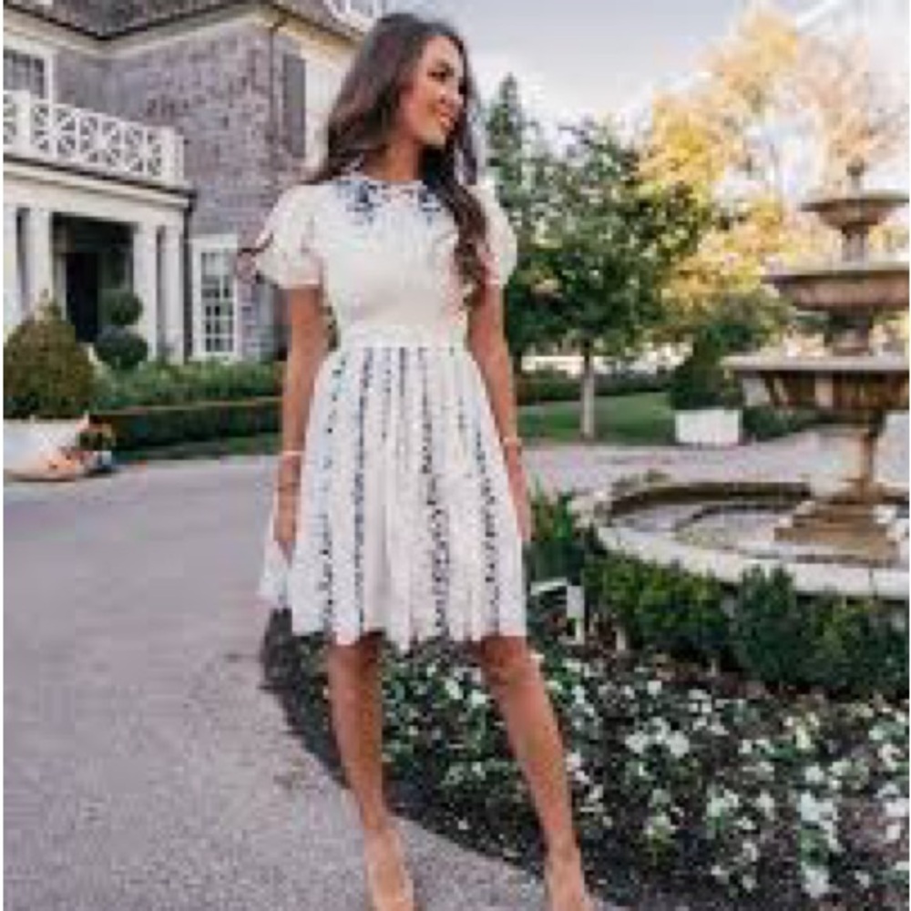 NWT JessaKae x The Fox Group Cream and Navy Knee Length Dress Size M